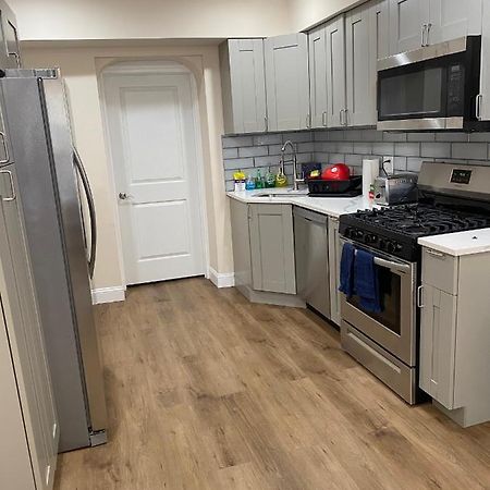 Private Room In South Philly Near Arenas! Филаделфия Екстериор снимка