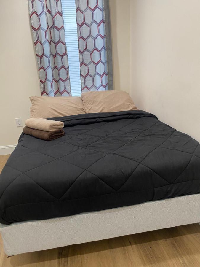 Private Room In South Philly Near Arenas! Филаделфия Екстериор снимка