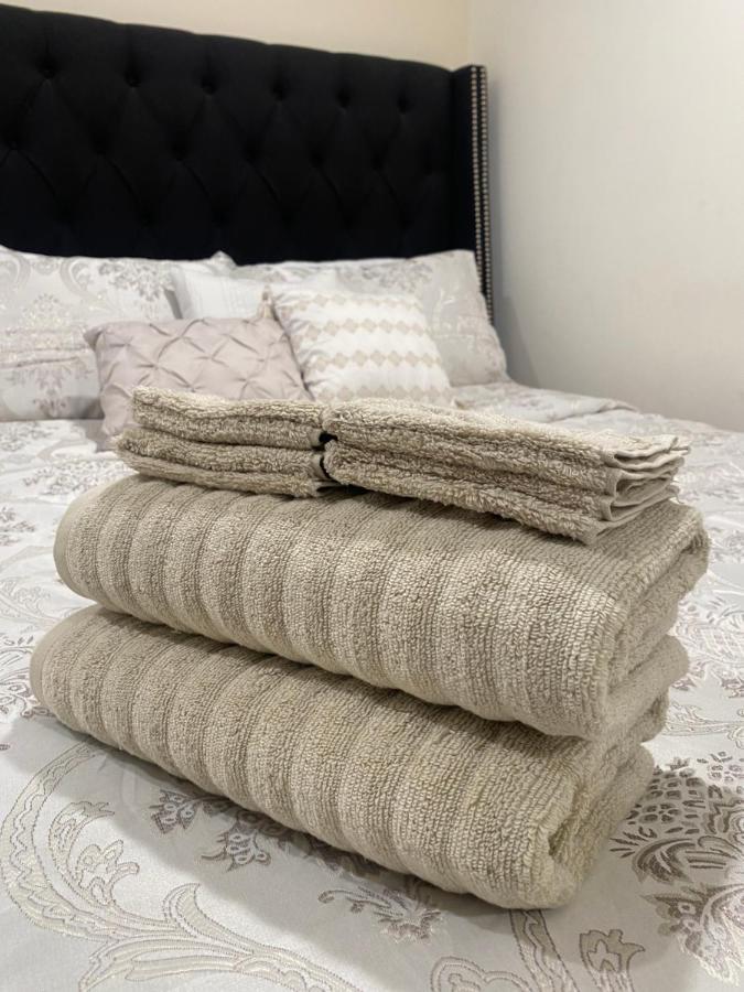 Private Room In South Philly Near Arenas! Филаделфия Екстериор снимка