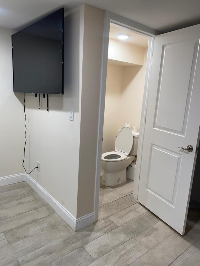 Private Room In South Philly Near Arenas! Филаделфия Екстериор снимка