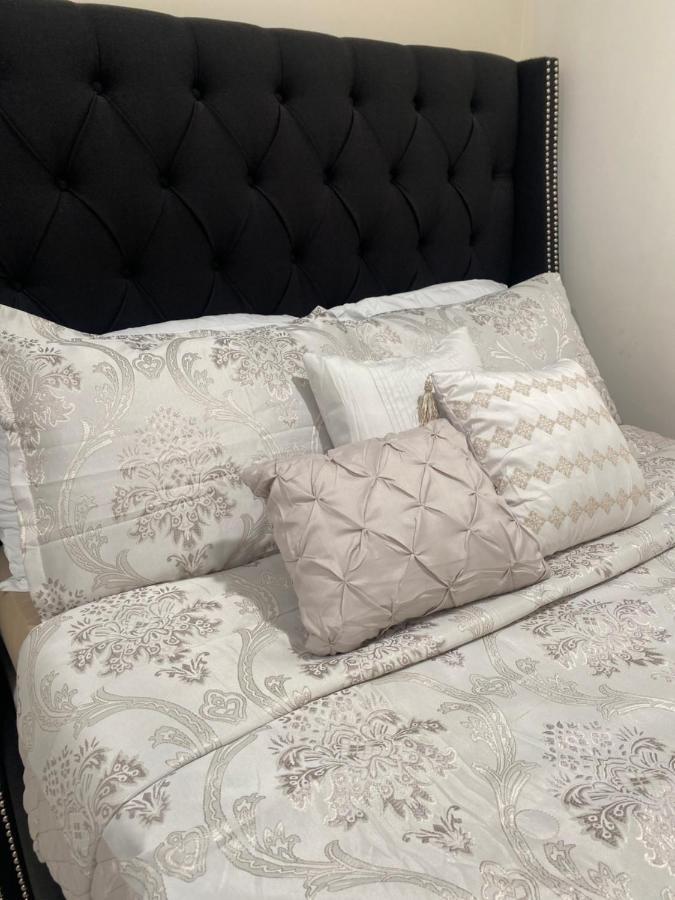 Private Room In South Philly Near Arenas! Филаделфия Екстериор снимка