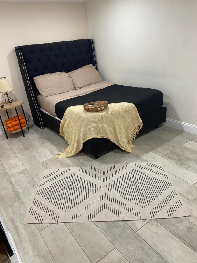 Private Room In South Philly Near Arenas! Филаделфия Екстериор снимка